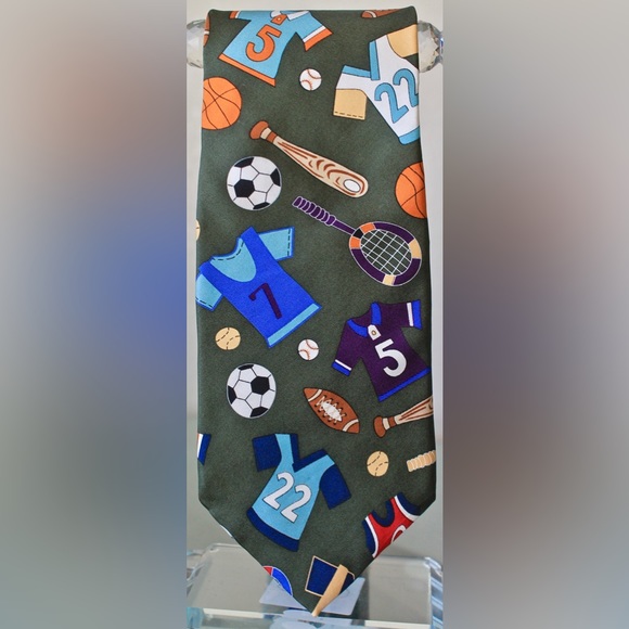 SAVE THE CHILDREN COLLECTION MENS TIE PLAY BALL SILK HAND MADE USA OLIVE SPORTS - Picture 4 of 7